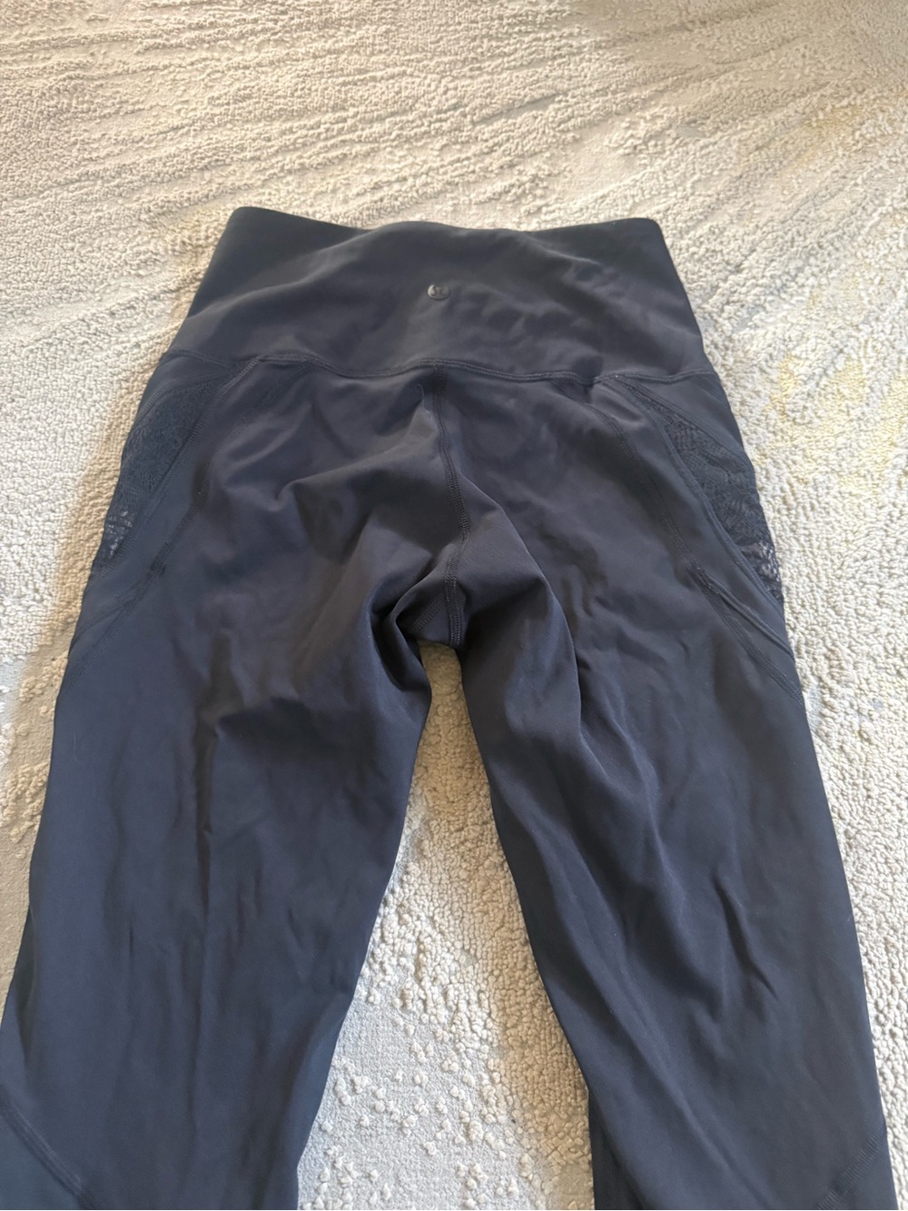 Lululemon Black leggings  Wunder Under Lace High Rise tights size 6 - Picture 16 of 16